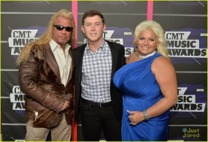 scotty-mcreery-cmt-music-awards-2013-02 the dawgs