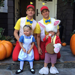Celebrity-Halloween-Costume-Inspiration-alice-in-wonderland-1024x1024