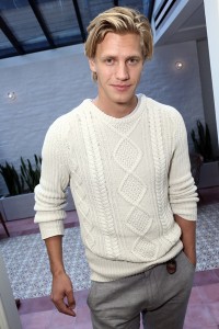 banana-republic11 fisherman knit