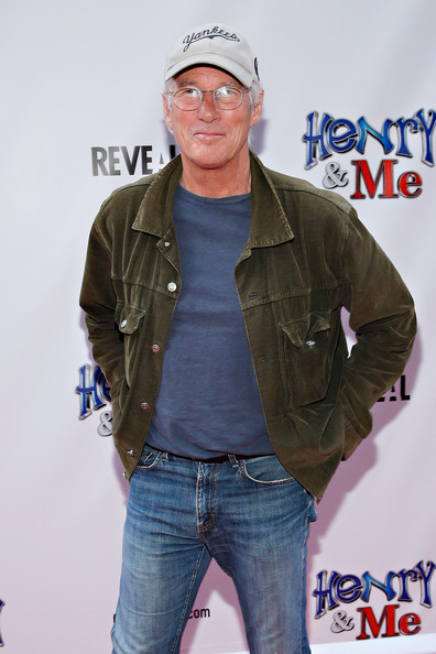 Red+Carpet+Premiere+Henry+Animated+Film+Ziegfeld Theater ny Richard Gere