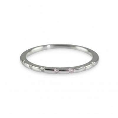 chisholm-hunter-white-gold